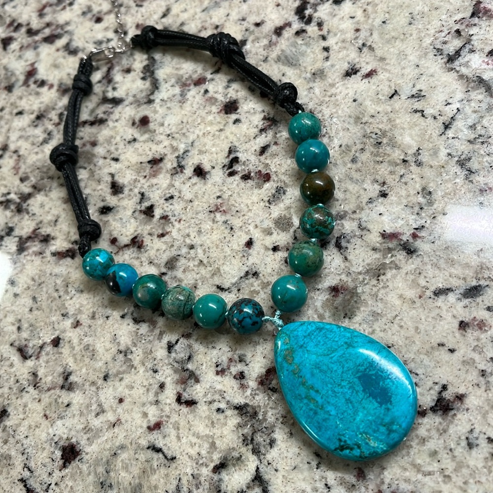 Natural Turquoise Necklace EUC